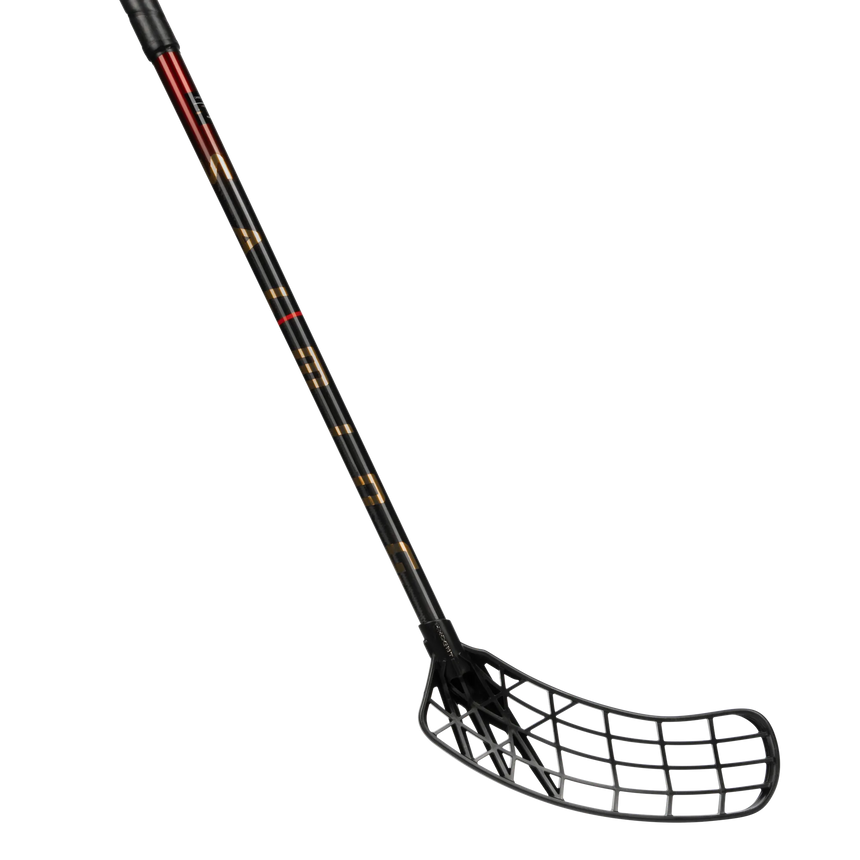 1095222-0105_3_Q-SERIES-CARBON-SWIFT-TRIDENT-F29_BLACK-RED