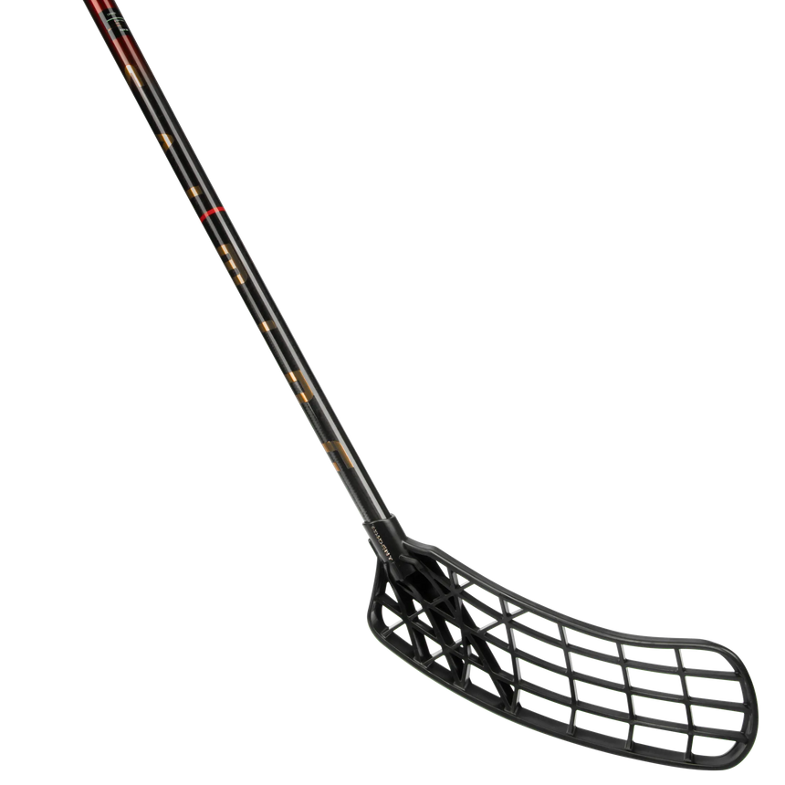 1095221-0105_4_Q-SERIES-CARBON-SWIFT-TRIDENT-F27_BLACK-RED