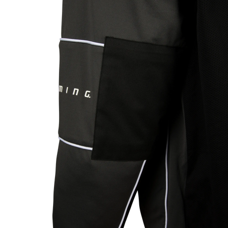 1146105-0107_5_GOALIE-JERSEY-REACT-X-PROTECT-SR_BLACK-WHITE