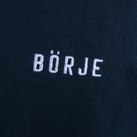 1163670-0407_6_BÖRJE-Tee-Navy Blue-White Stor