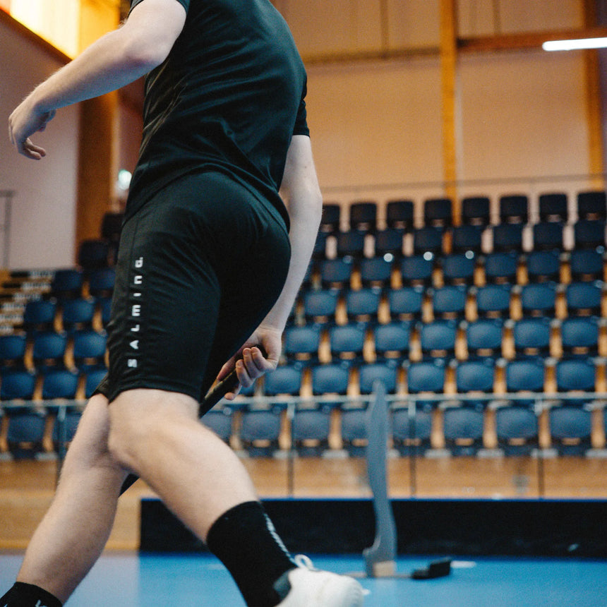 1195202-0101_5_Active-Training-Tee-JR-Black
