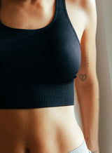 5505011-0101_5_Seamless-Sports-bra_black